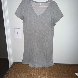 Nine West Heather Gray V-Neck Tee